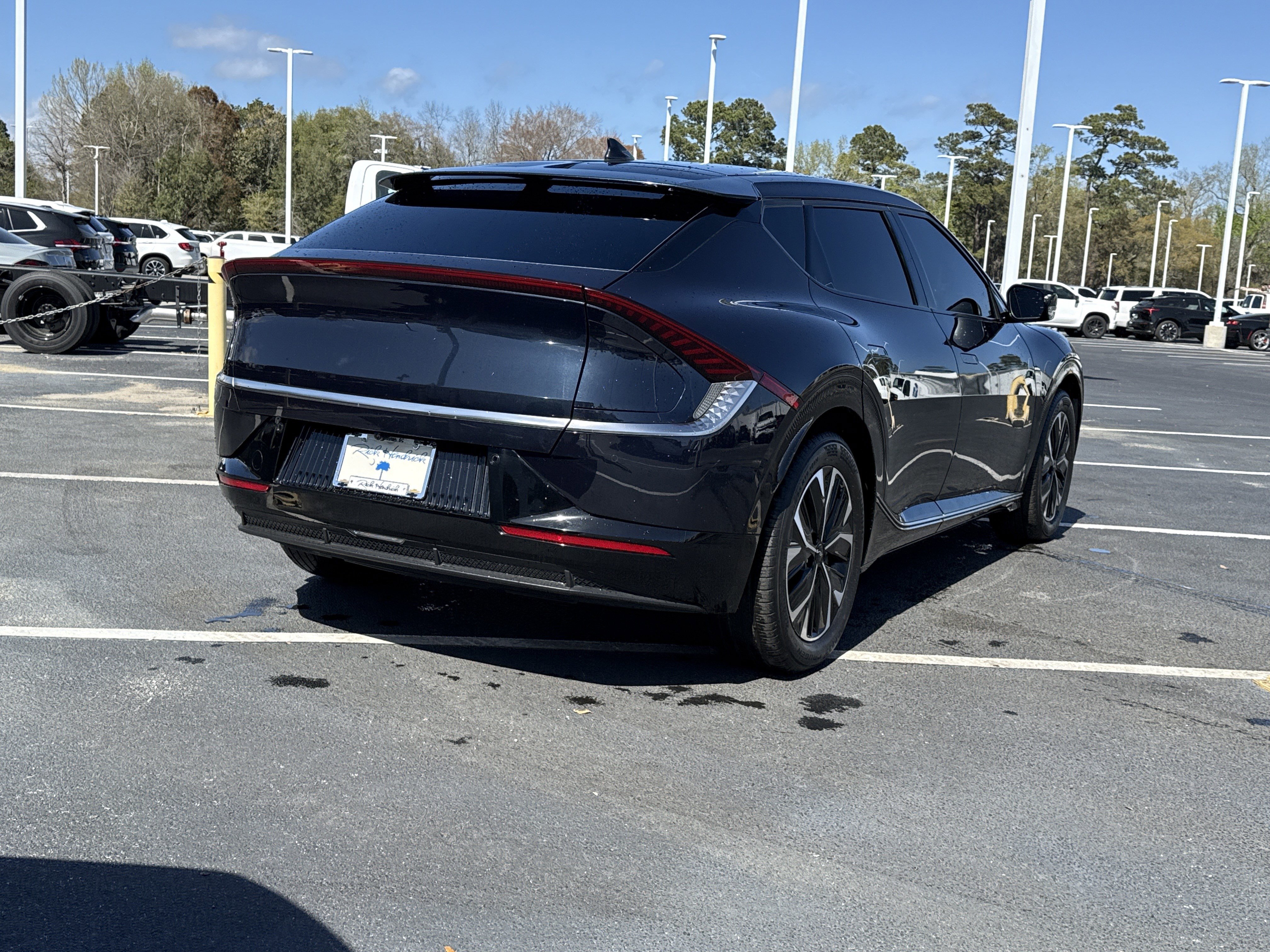 Used 2024 Kia EV6 Wind image 18