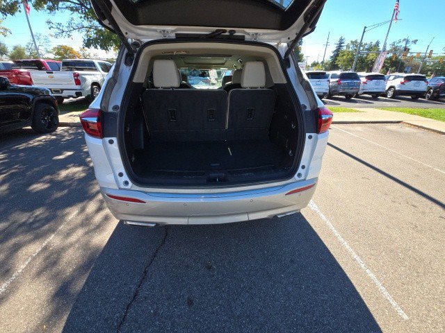Used 2019 Buick Enclave Premium w/ Experience Buick Package AWD/4WD image 8