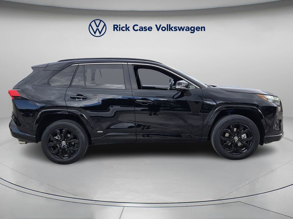 Used 2023 Toyota RAV4 SE w/ SE Grade Weather Package image 3