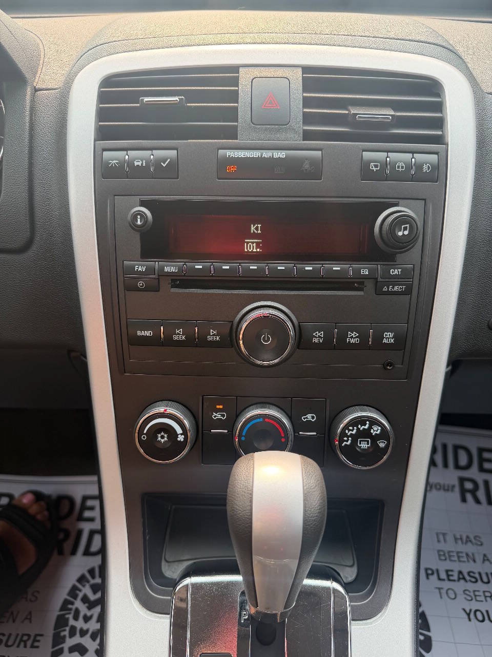 Used 2009 Pontiac Torrent 2WD image 29