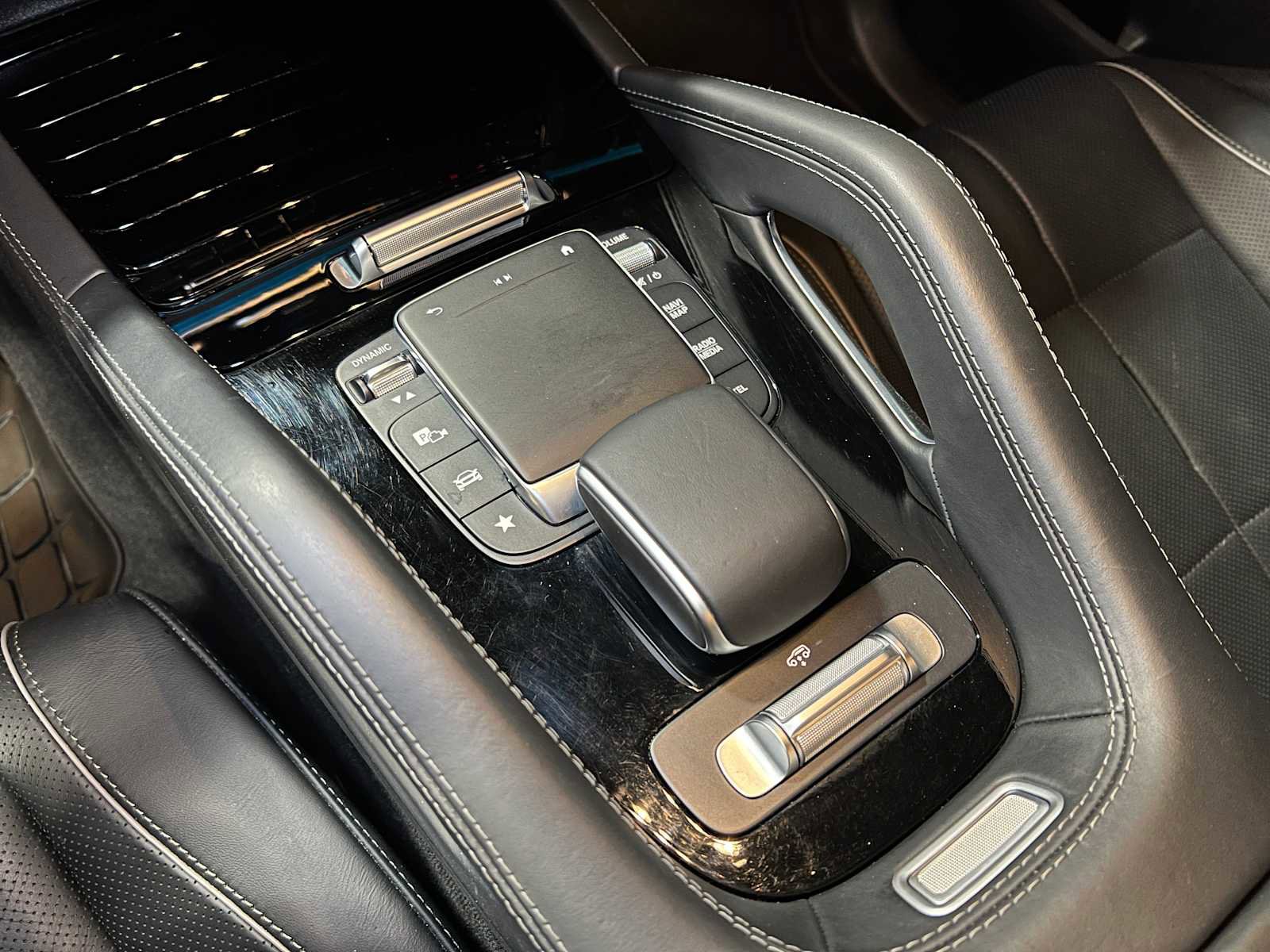 Used 2023 Mercedes-Benz GLS 580 4MATIC image 34