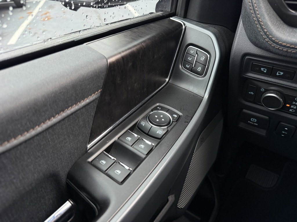 Used 2022 Ford F150 Lightning Lariat w/ Equipment Group 511A High image 12