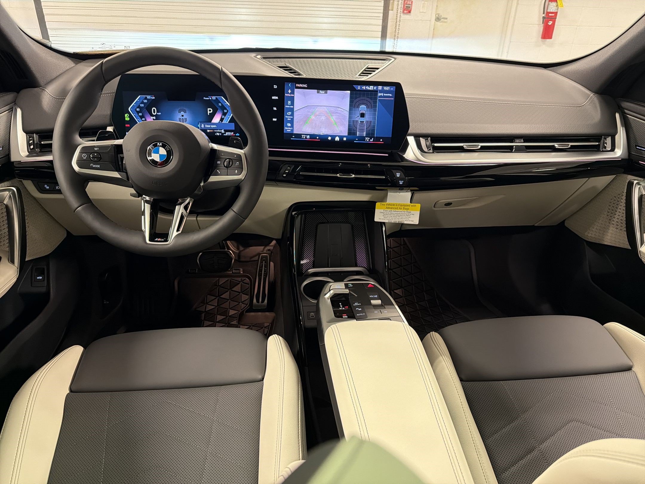 Used 2026 BMW X2 xDrive28i w/ M Sport Package AWD/4WD image 27
