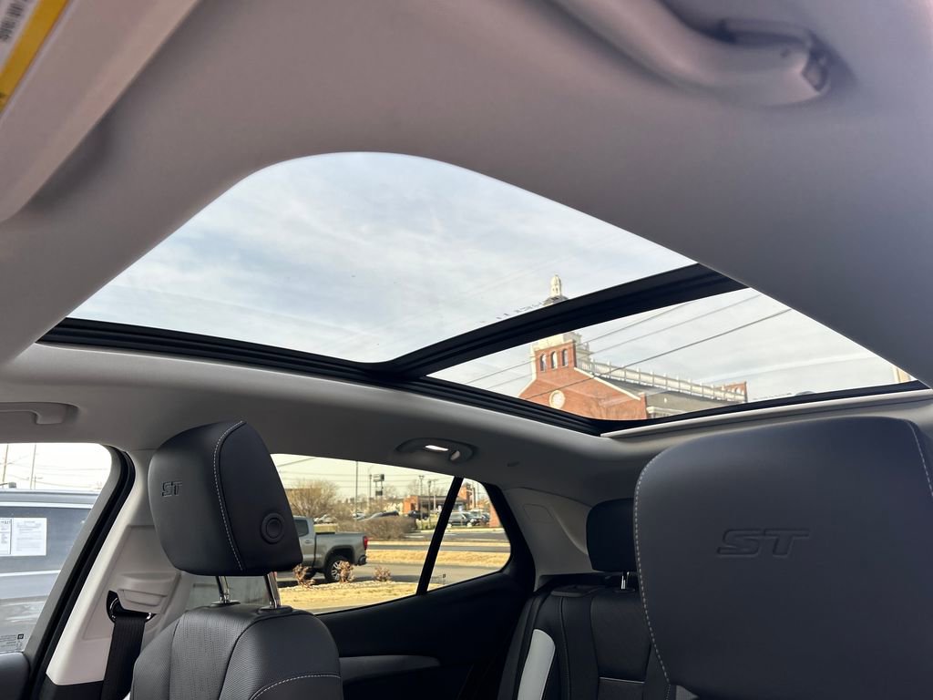 New 2026 Buick Envision Sport Touring image 14