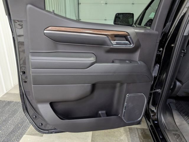 Used 2024 Chevrolet Silverado 1500 LT image 9