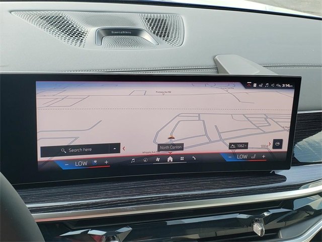 New 2026 BMW X7 M60i image 25