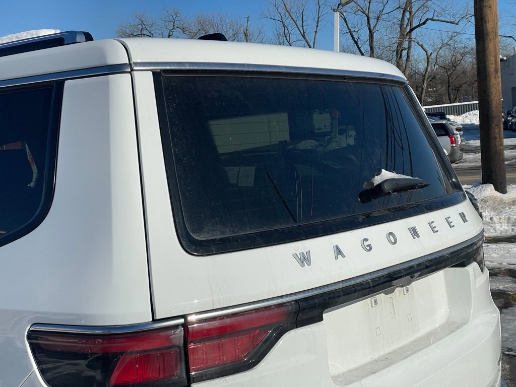 Used 2024 Jeep Wagoneer Series II AWD/4WD image 24