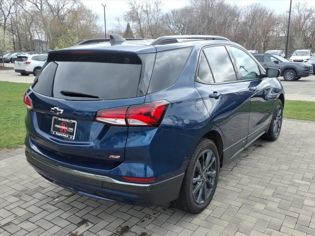 Used 2022 Chevrolet Equinox RS w/ LPO, Floor Liner Package AWD/4WD image 7