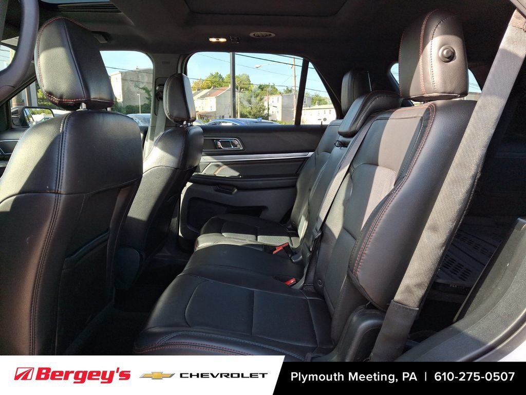 Used 2018 Ford Explorer Sport w/ Equipment Group 401A AWD/4WD image 12