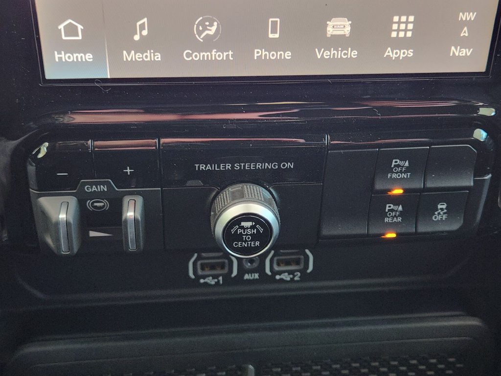 New 2026 RAM 1500 Laramie w/ Night Edition AWD/4WD image 15