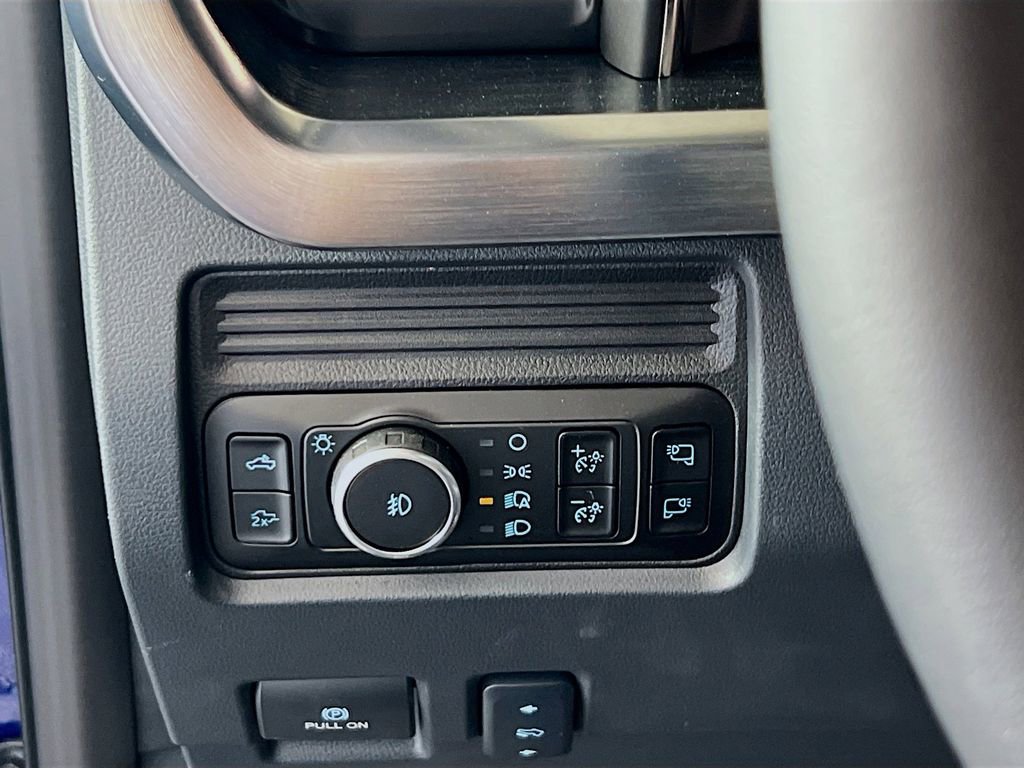 New 2026 Ford F350 Lariat w/ Black Appearance Package image 19