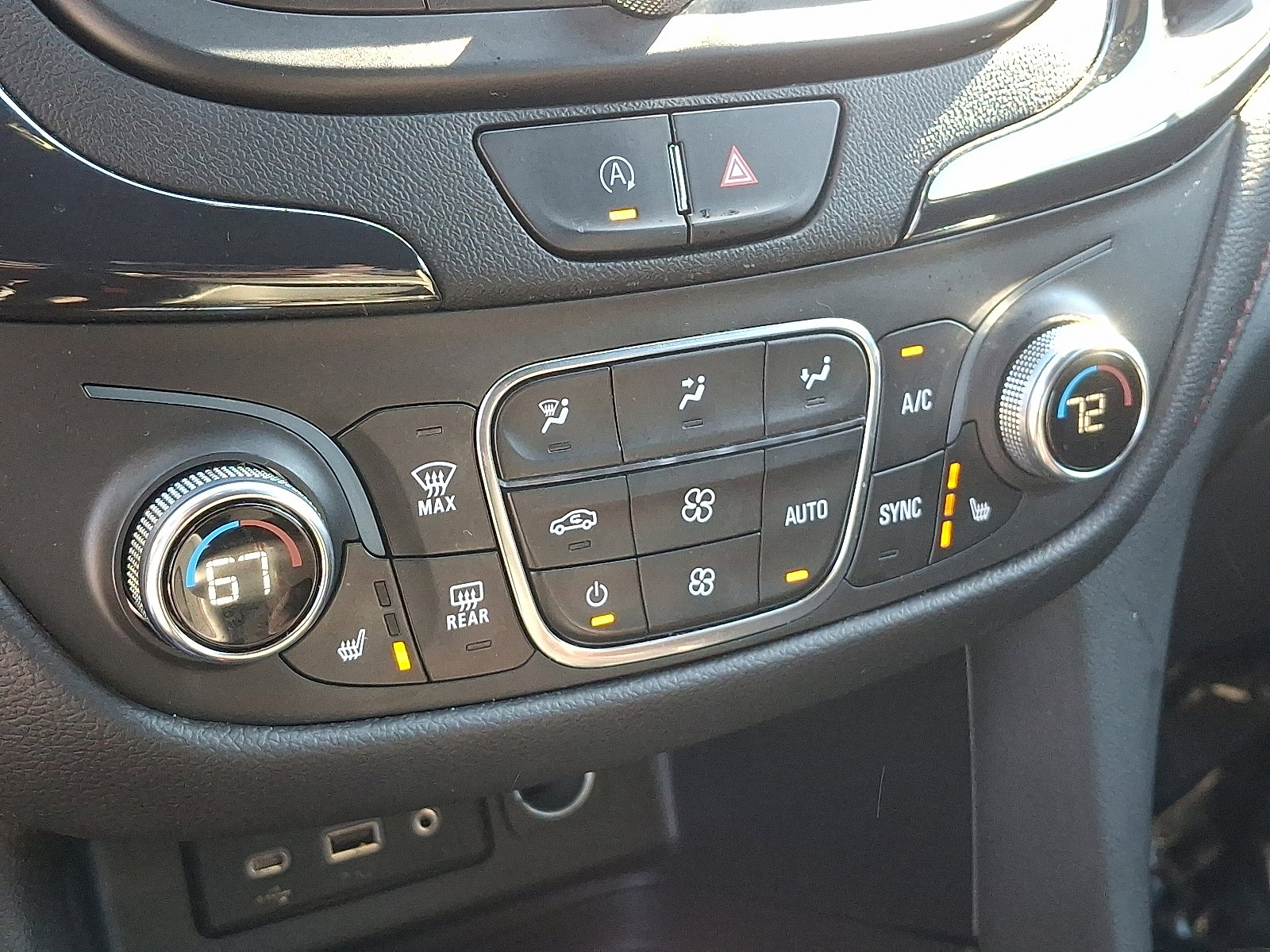 Certified 2022 Chevrolet Equinox RS w/ Infotainment Package image 15