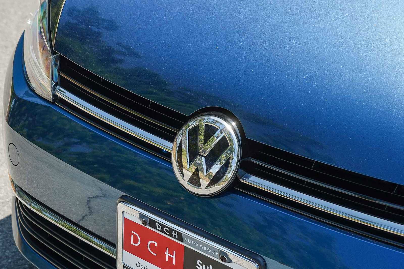 Used 2018 Volkswagen Golf SE FWD image 9