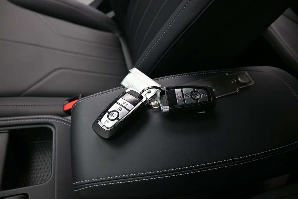 New 2026 Ford Mustang Mach-E Select RWD image 16
