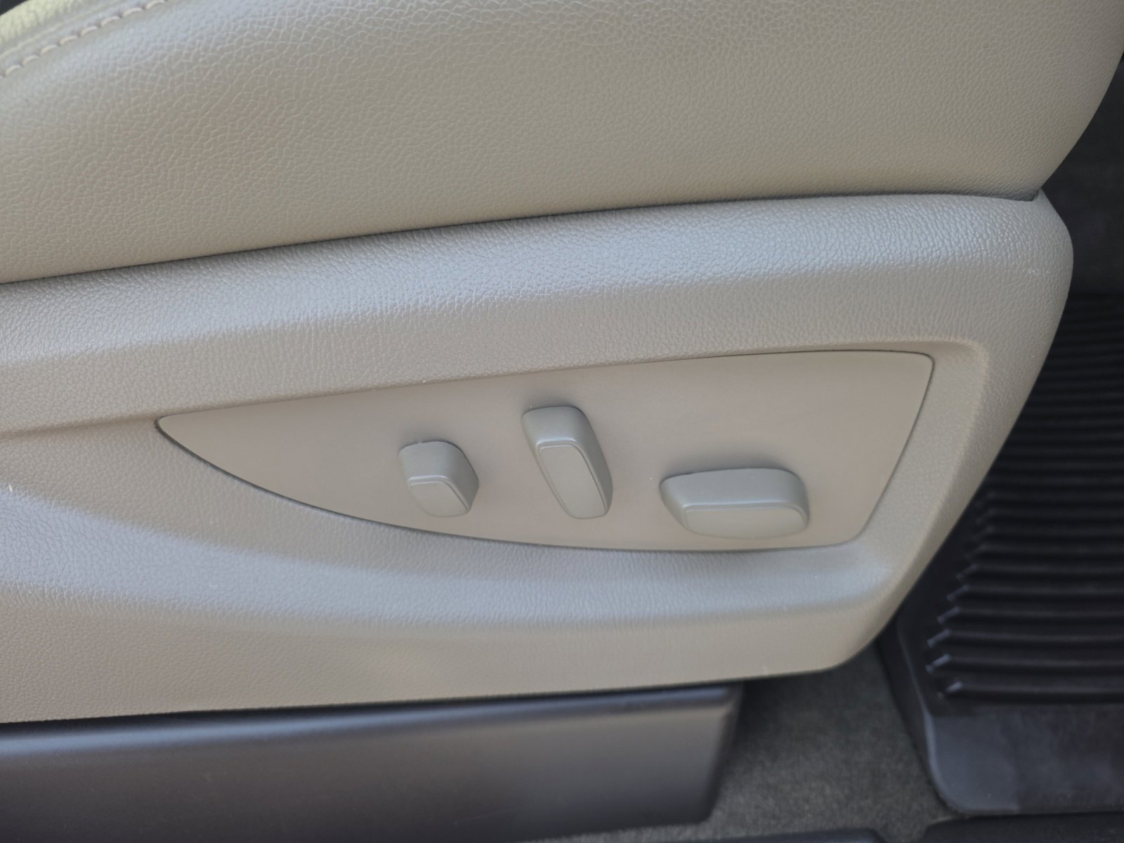 Used 2015 Chevrolet Silverado 2500 LTZ w/ Duramax Plus Package image 30