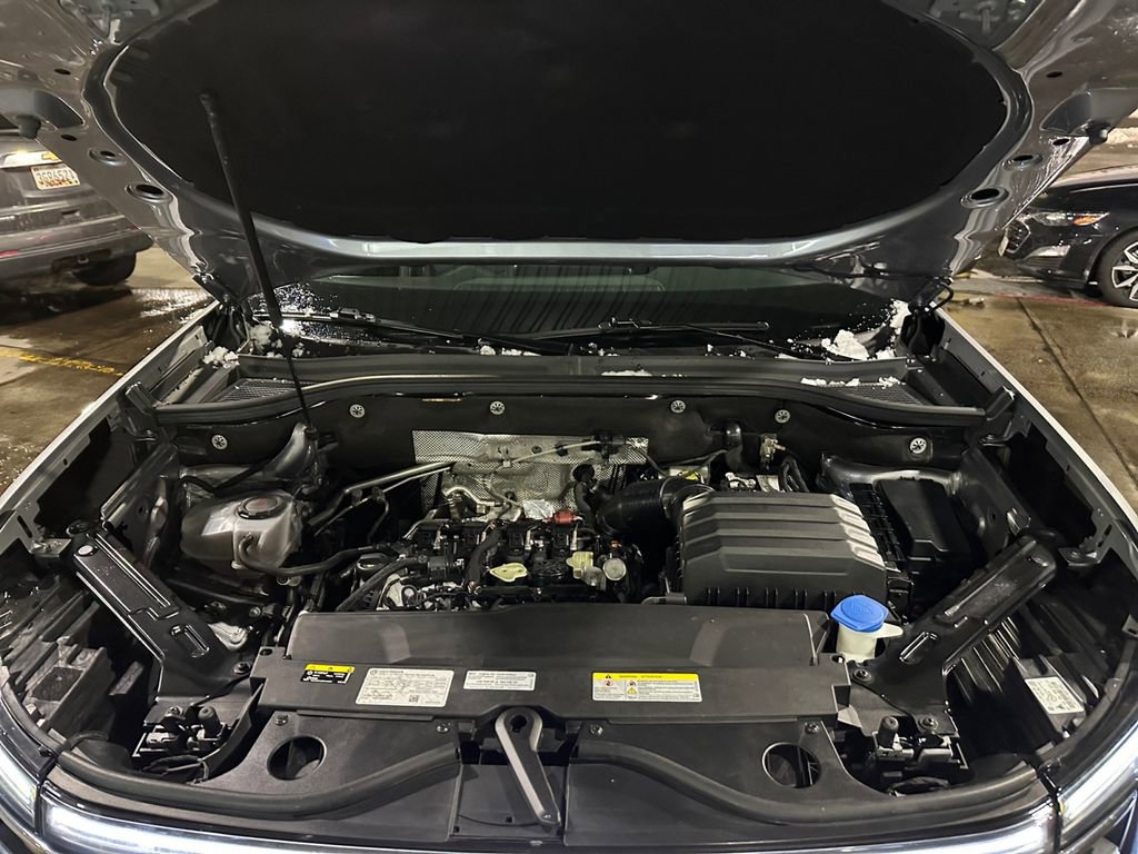 Used 2024 Volkswagen Atlas SE image 27