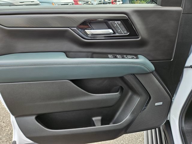 New 2026 GMC Yukon AT4 w/ AT4 Premium Plus Package AWD/4WD image 28