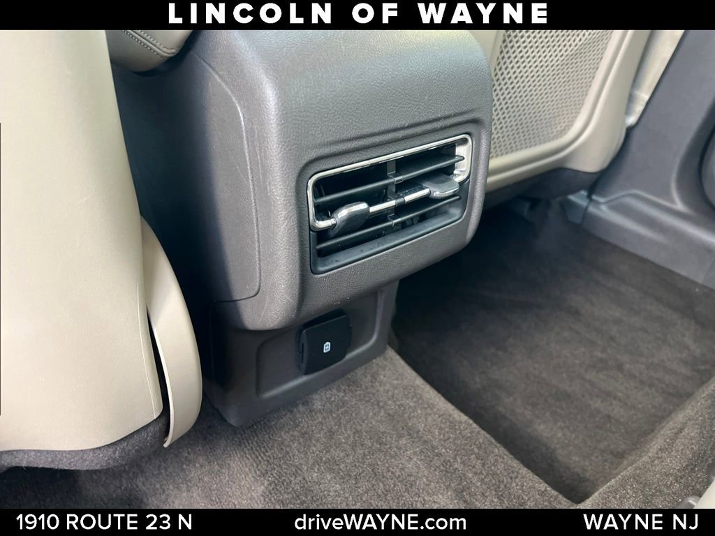 Certified 2023 Lincoln Corsair FWD image 16