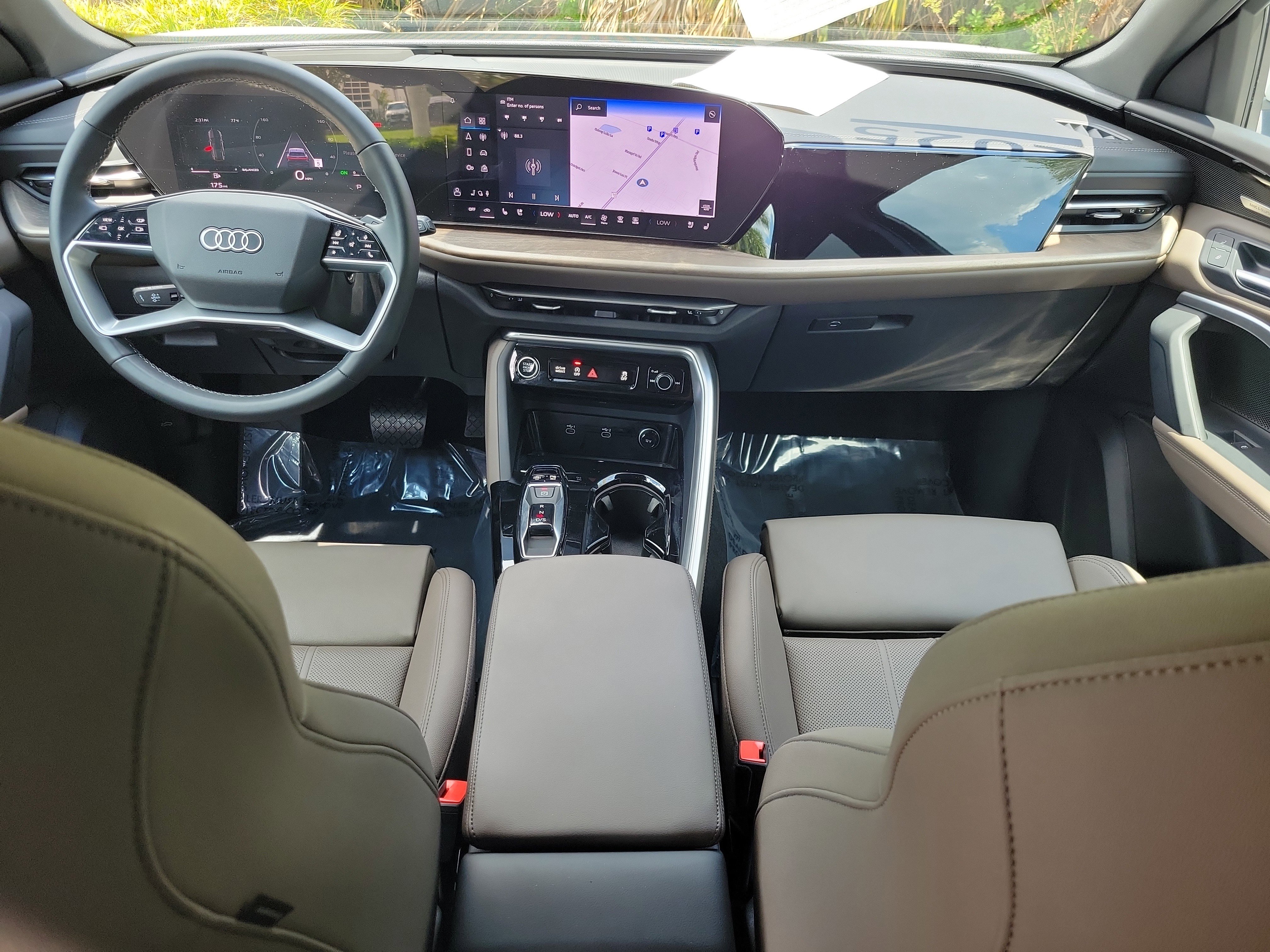 Certified 2025 Audi Q5 Premium Plus w/ Premium Plus AWD/4WD image 10