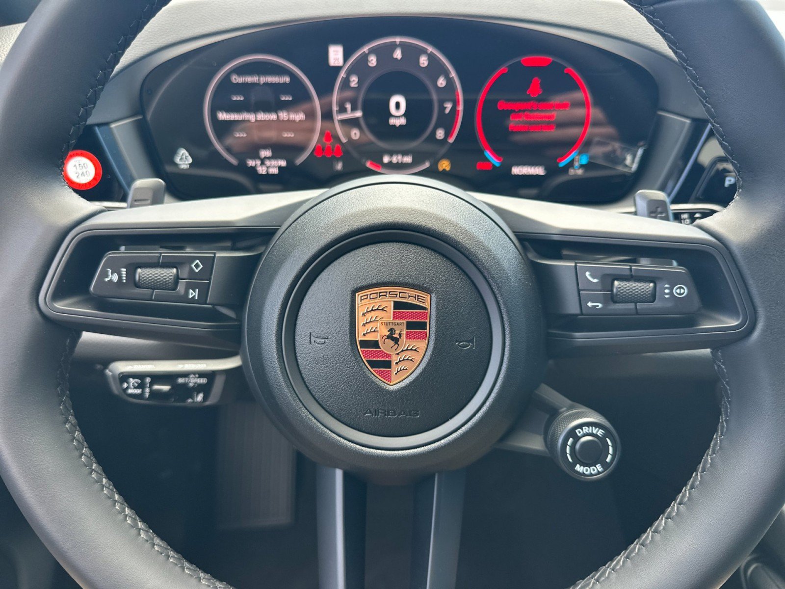 New 2026 Porsche Cayenne Coupe AWD/4WD image 24