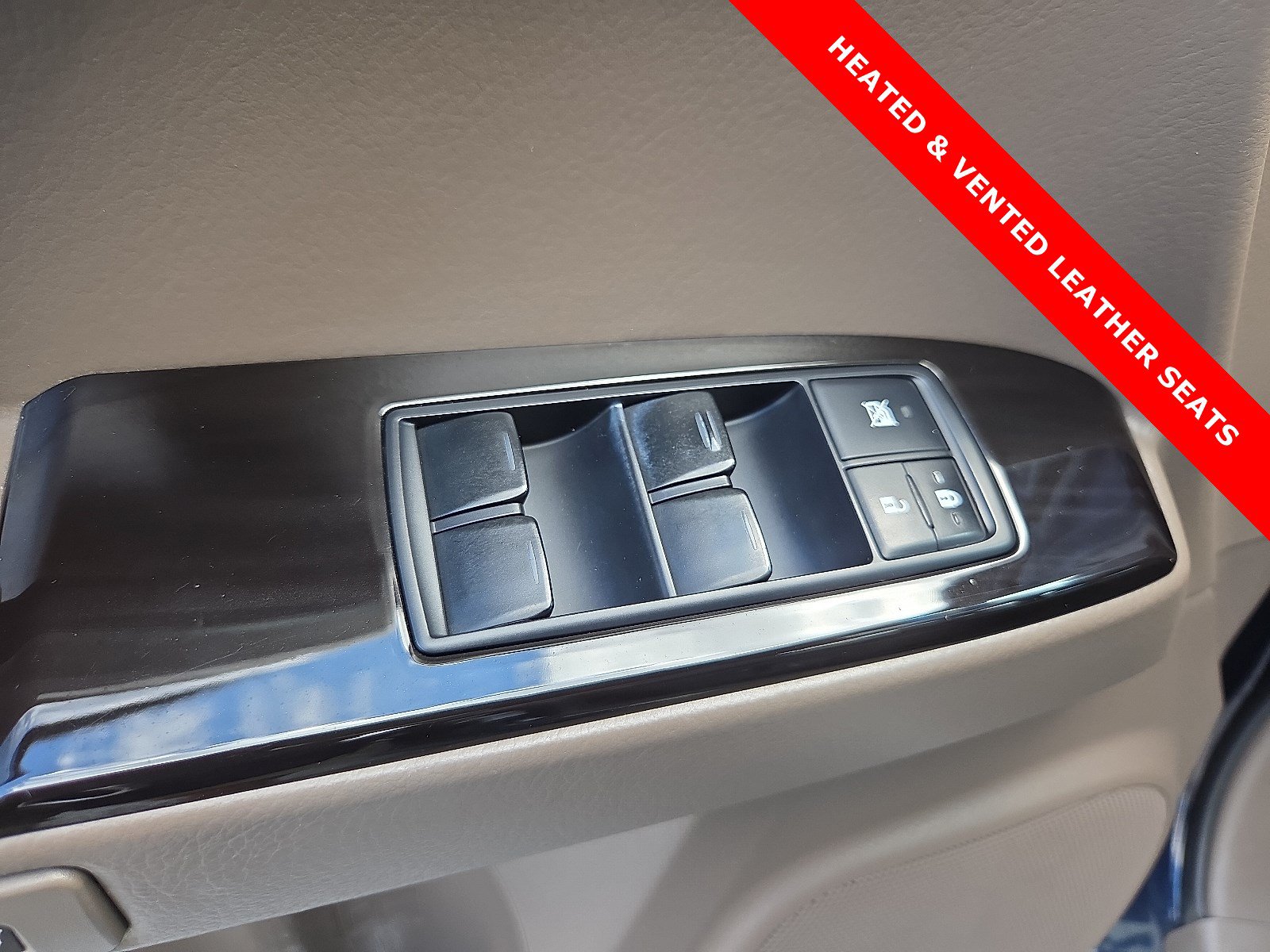 Used 2017 Lexus GX 460 w/ Navigation Package AWD/4WD image 16