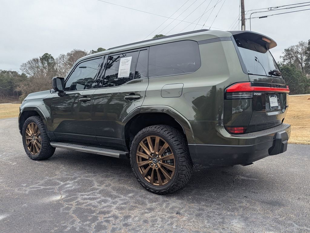 Used 2024 Lexus GX 550 w/ Accessory Package (Z1) AWD/4WD image 4
