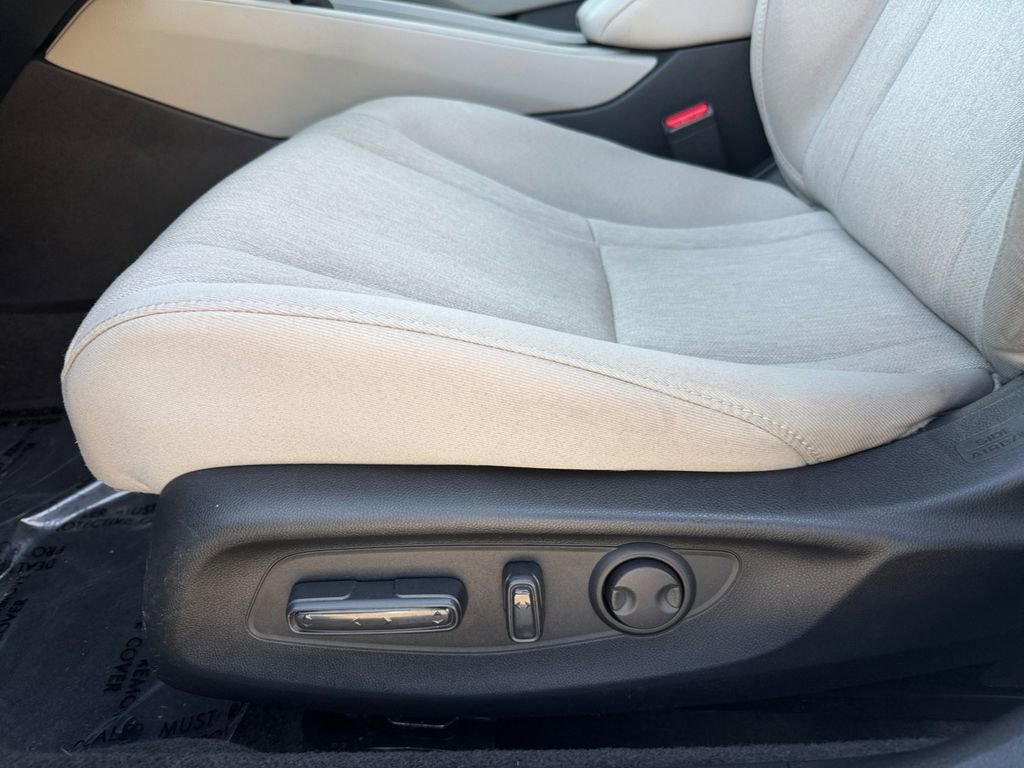 Used 2023 Honda Accord EX image 25