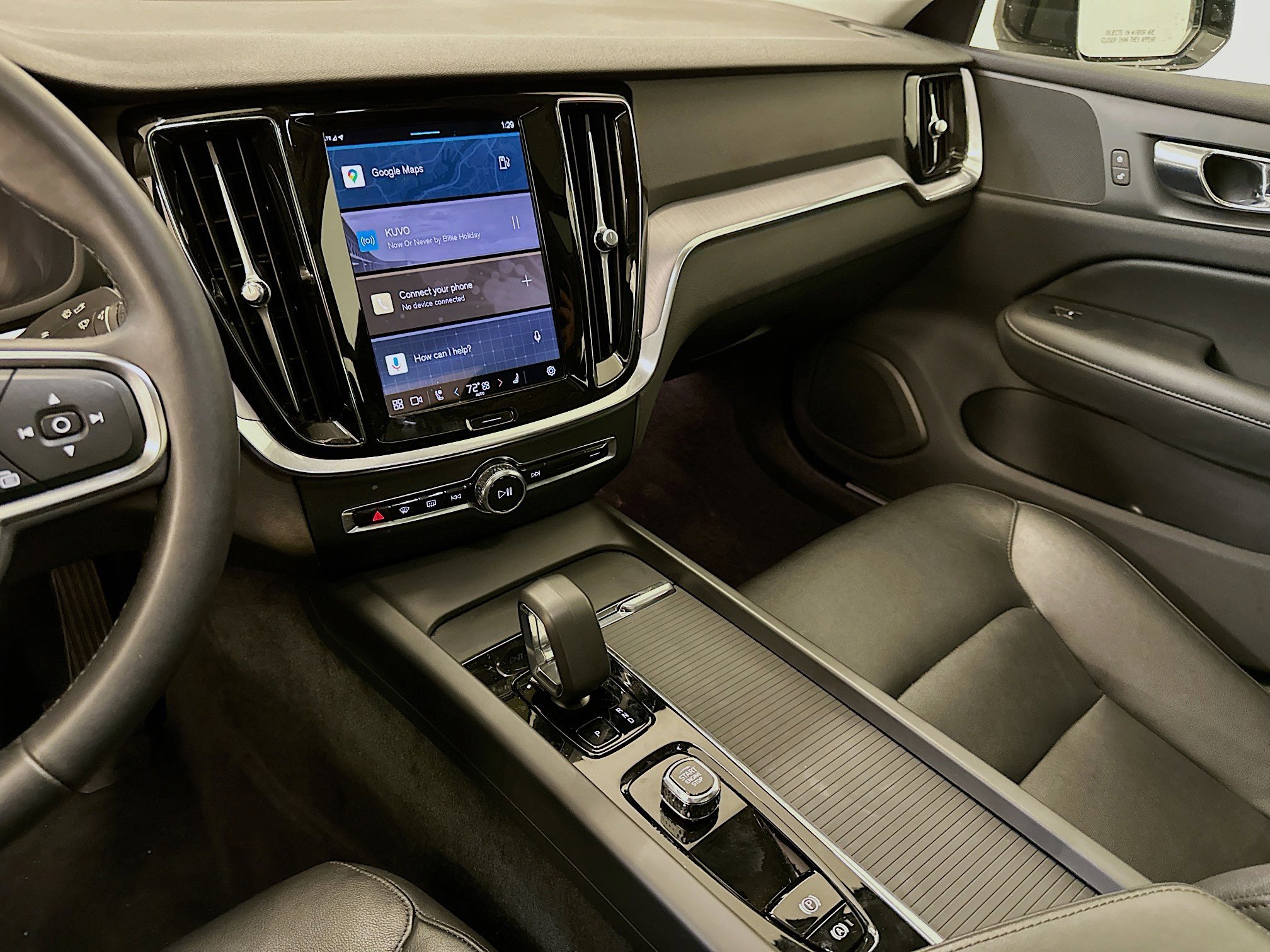 Used 2025 Volvo S60 B5 Core image 26