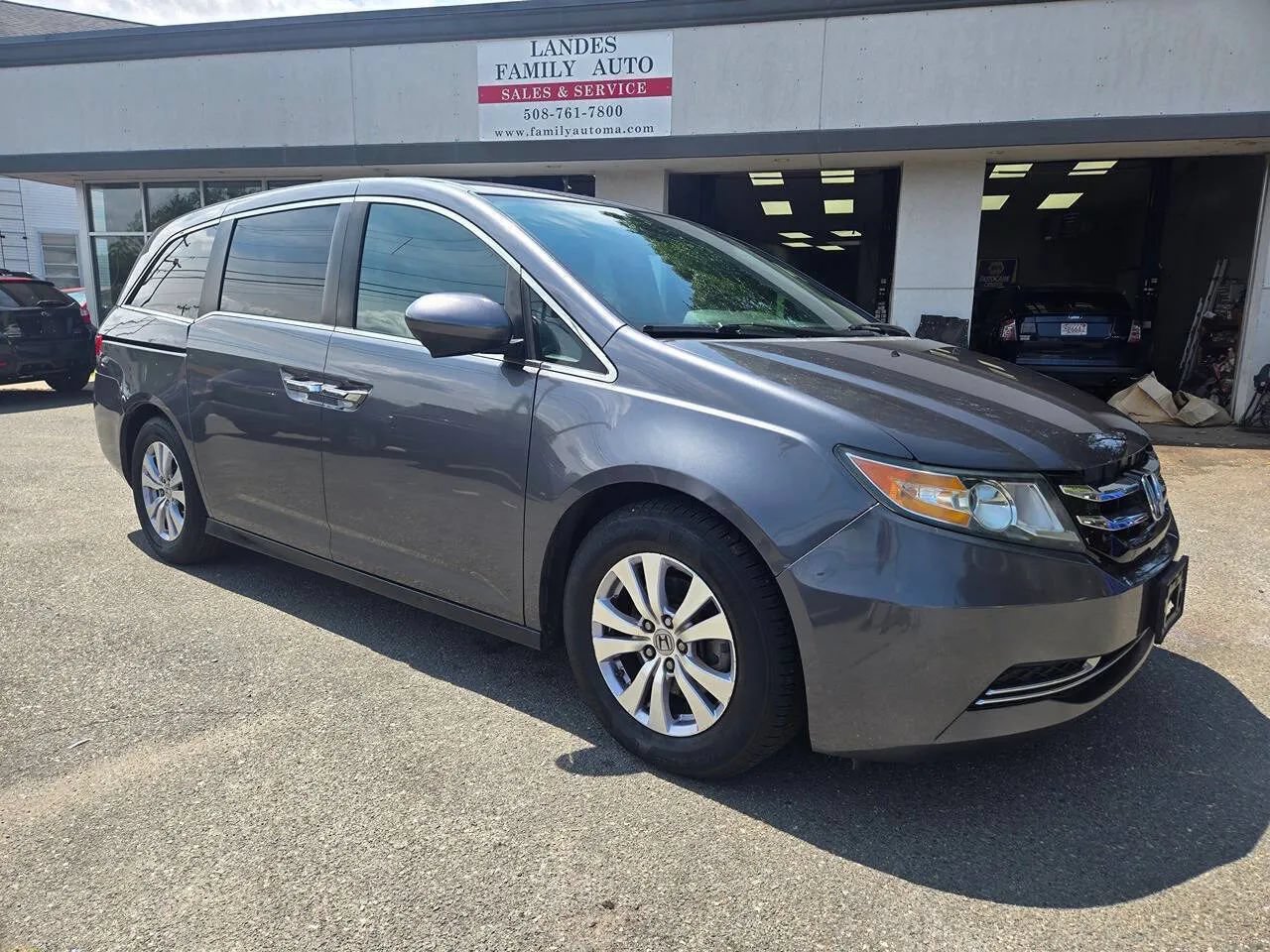 Used 2017 Honda Odyssey EX image 29
