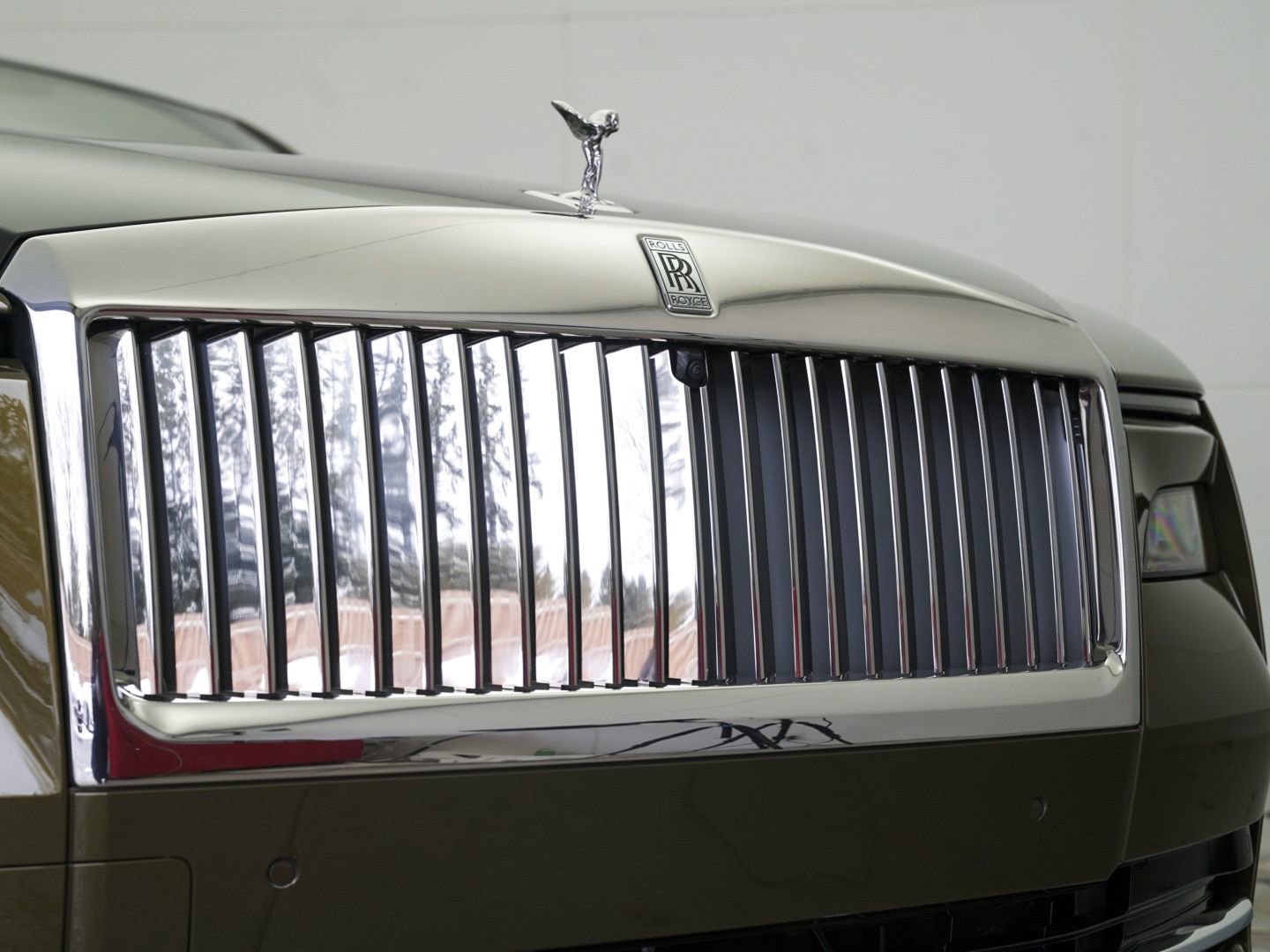 Certified 2024 Rolls-Royce Spectre w/ Spectre Launch Package image 4