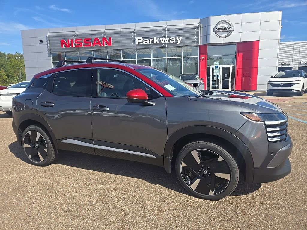 New 2026 Nissan Kicks SR w/ Cold Weather Package