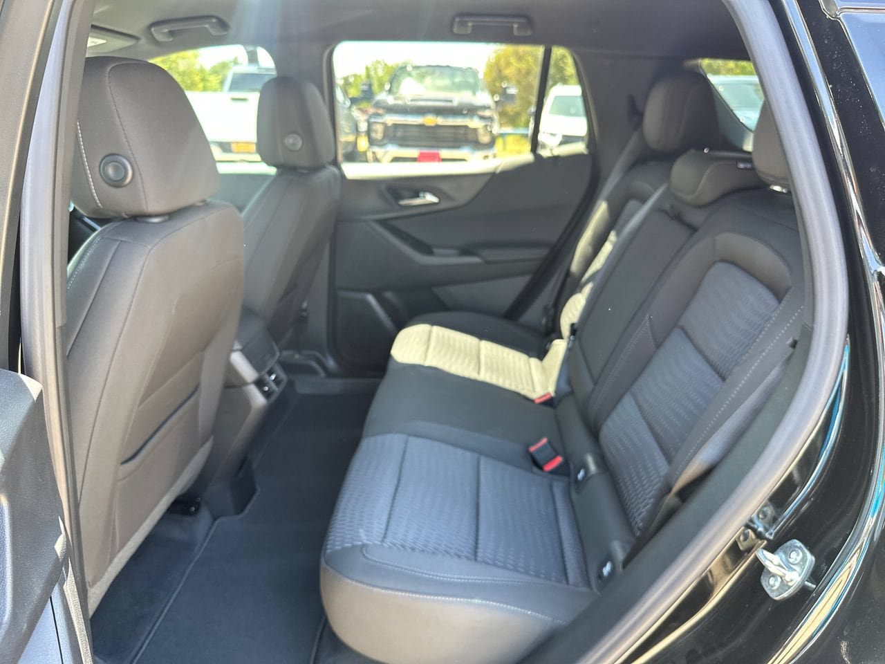 New 2027 Chevrolet Equinox LT FWD image 28