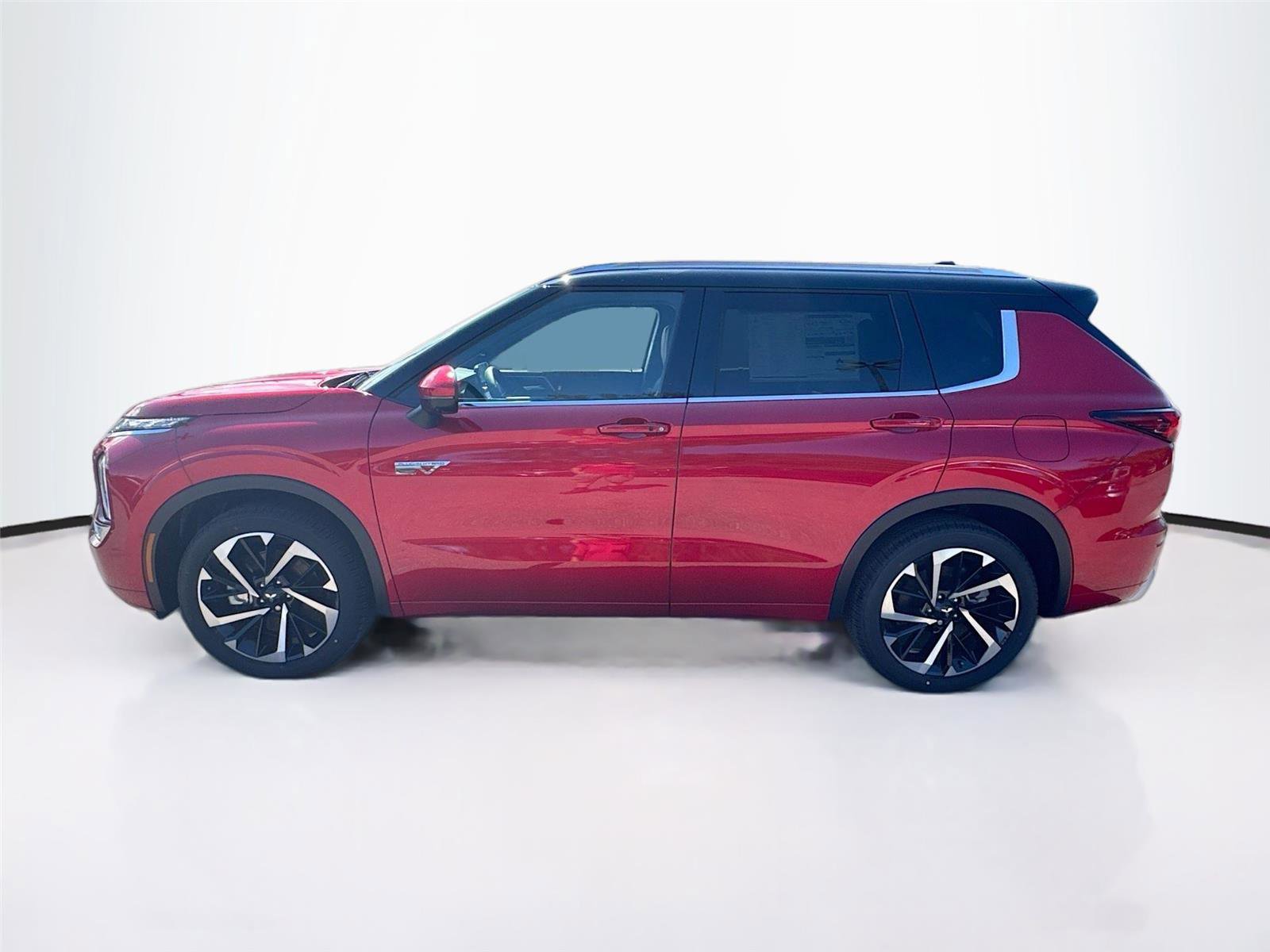 New 2025 Mitsubishi Outlander SEL image 4