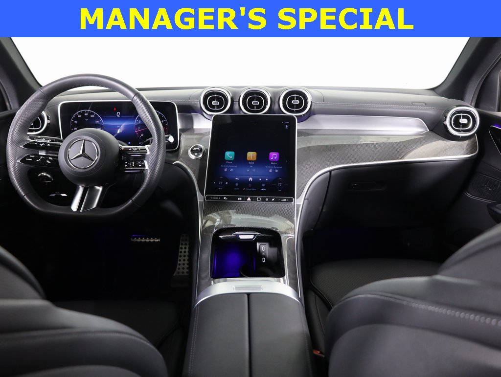 Used 2025 Mercedes-Benz GLC 300 4MATIC image 32