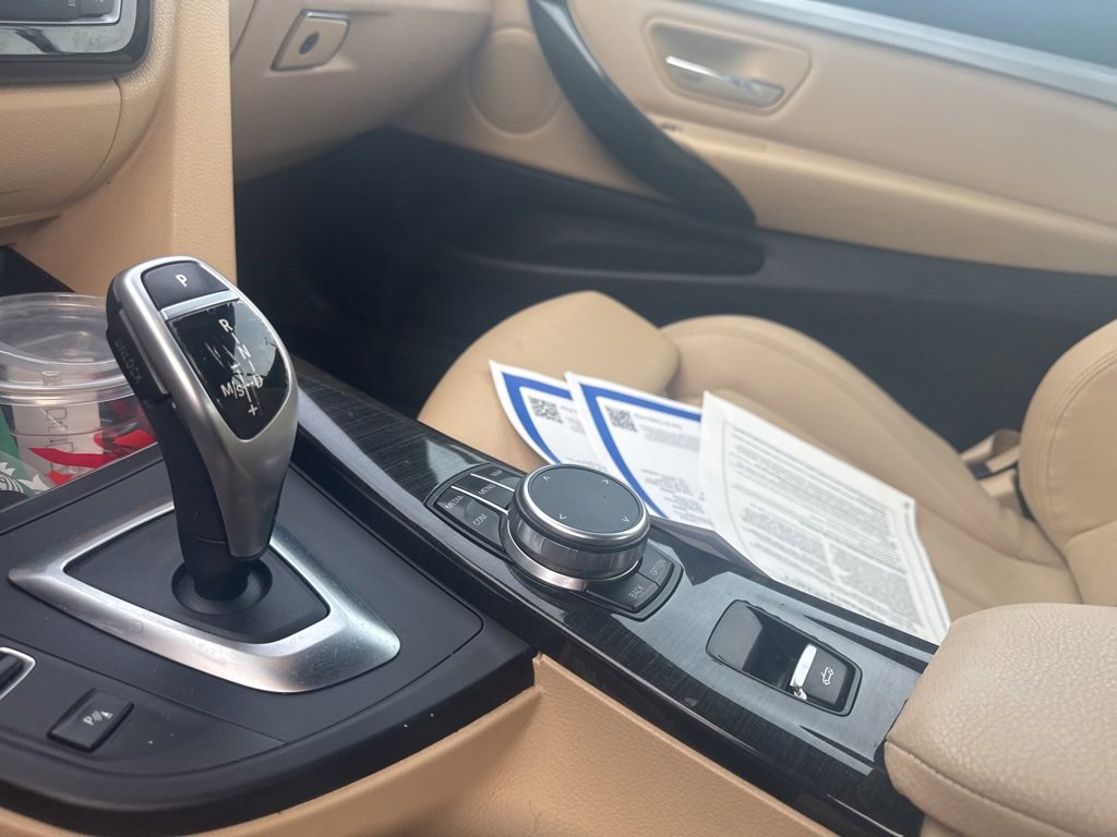 Used 2020 BMW 430i xDrive Convertible w/ Convenience Package image 14