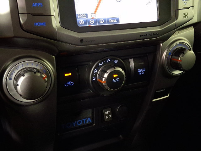 Used 2019 Toyota 4Runner SR5 AWD/4WD image 17