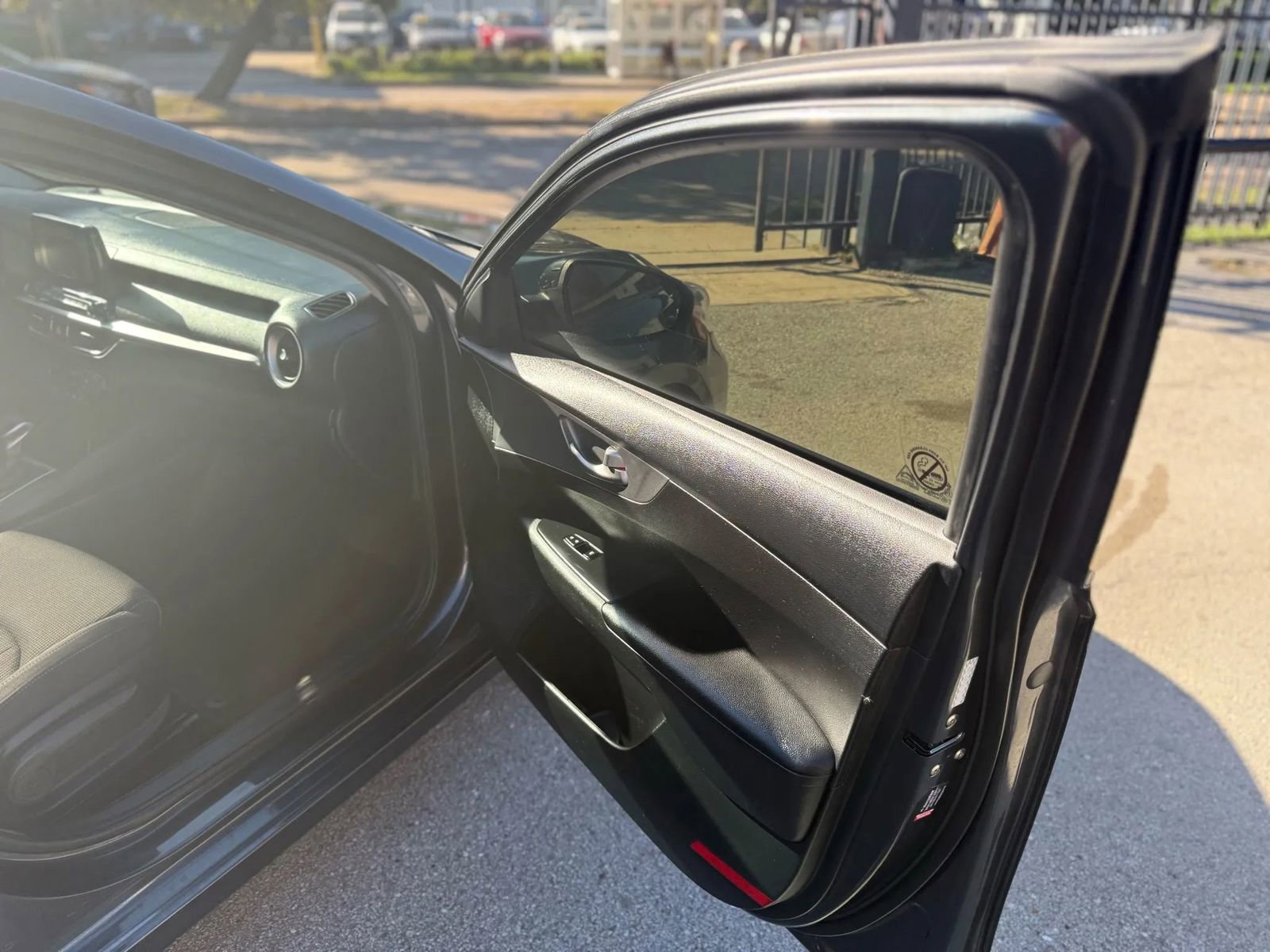 Used 2019 Kia Forte LXS FWD image 12