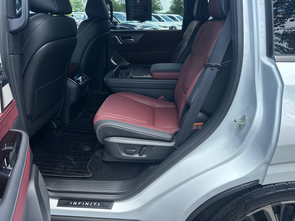 Certified 2026 INFINITI QX80 Autograph w/ Premium Cargo Package AWD/4WD image 18