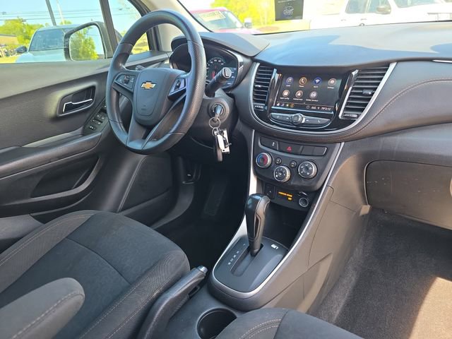 Used 2020 Chevrolet Trax LS w/ Tint and Cruise Package image 16
