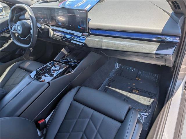 Used 2024 BMW i5 eDrive40i w/ Premium Package RWD image 23