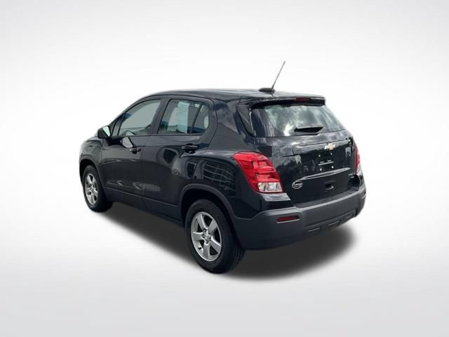 Used 2015 Chevrolet Trax LS w/ LPO, Cargo Package AWD/4WD image 5