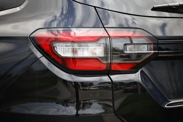 New 2026 Honda Pilot Sport image 10