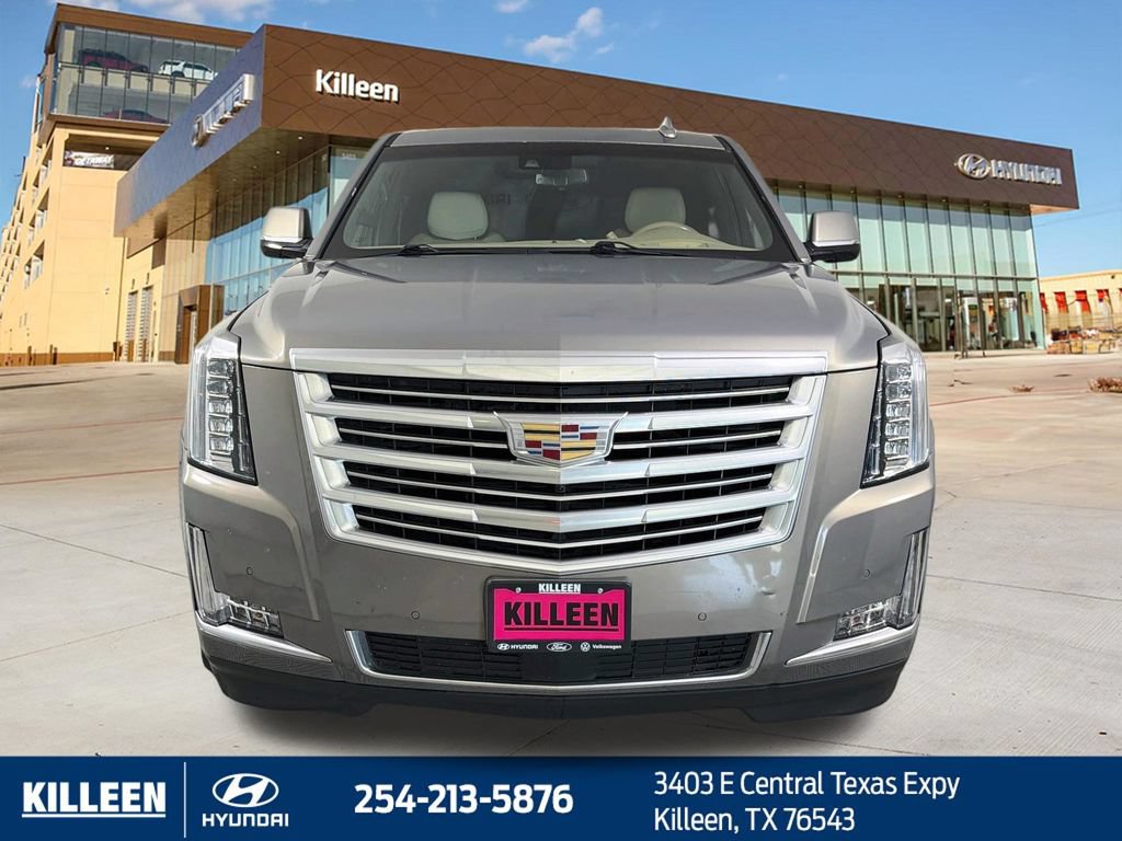 Used 2019 Cadillac Escalade Platinum AWD/4WD image 2