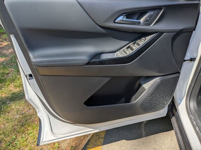 New 2026 Chevrolet Equinox LT FWD image 8