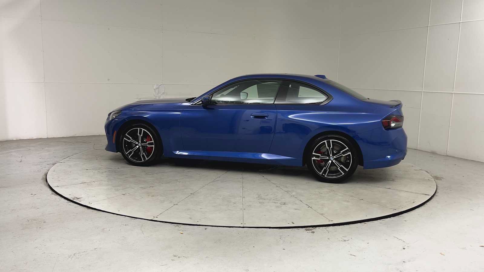 New 2026 BMW 230i xDrive Coupe w/ Premium Package AWD/4WD image 4