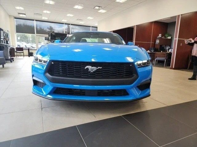Used 2024 Ford Mustang Premium image 2
