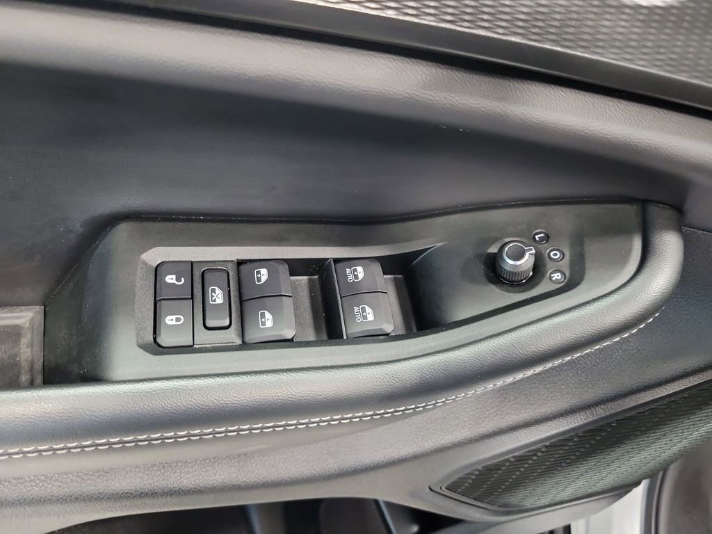 Used 2024 Jeep Grand Cherokee L Laredo AWD/4WD image 34