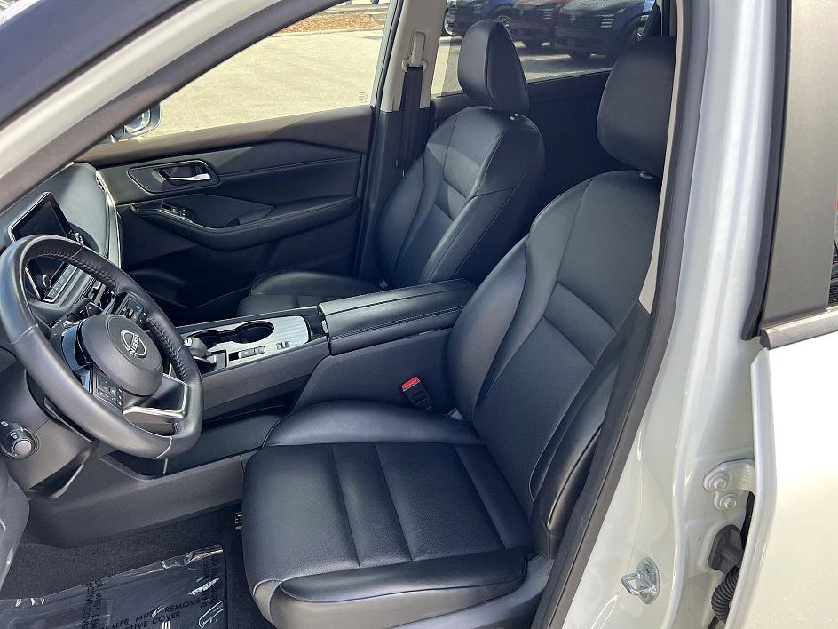 Certified 2023 Nissan Rogue SV w/ SV Premium B Package image 14