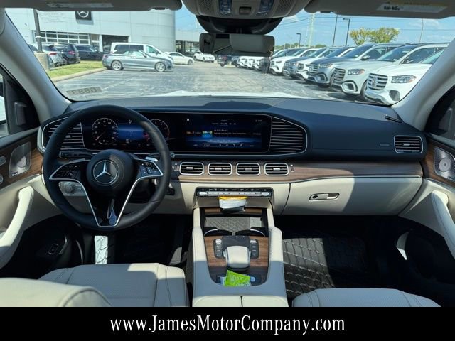 Certified 2026 Mercedes-Benz GLS 450 4MATIC image 16