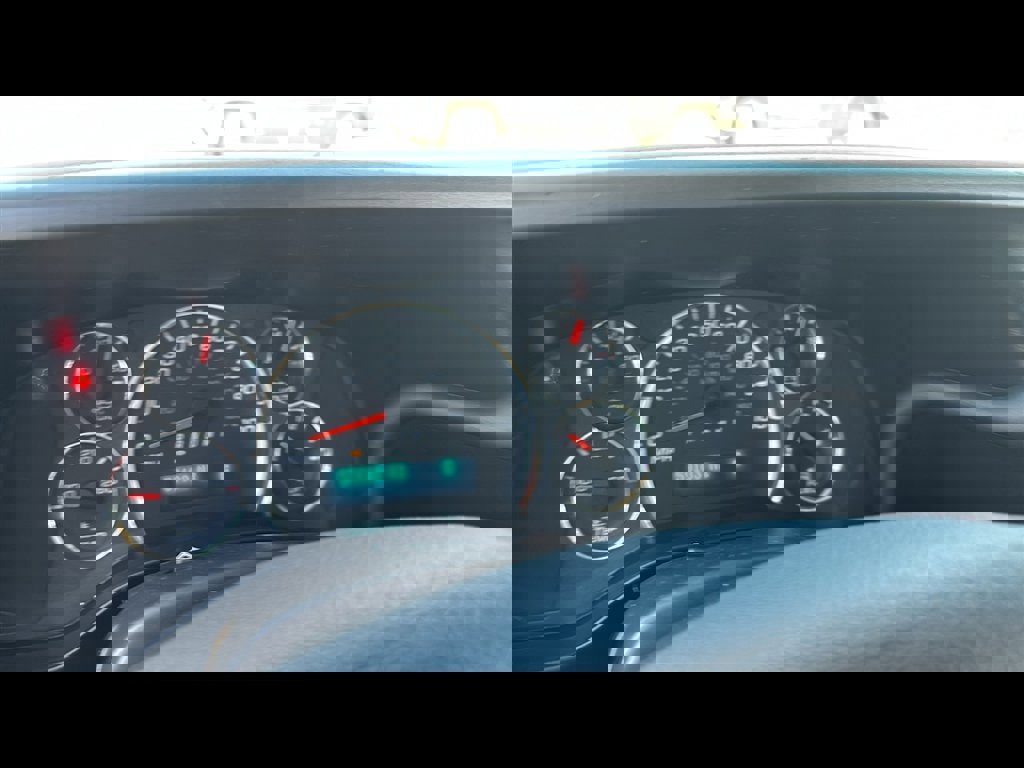 Used 2022 Chevrolet Express 2500 Extended image 13